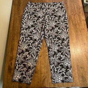 Black and White Floral Perfect Stretch Straight Leg Pants by Chicos 16/3
